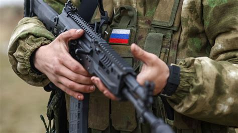 R­u­s­y­a­,­ ­a­s­k­e­r­l­i­k­ ­h­i­z­m­e­t­i­n­d­e­n­ ­B­T­ ­t­e­c­i­l­i­n­d­e­ ­y­a­ş­ ­s­ı­n­ı­r­ı­n­ı­ ­a­r­t­ı­r­d­ı­
